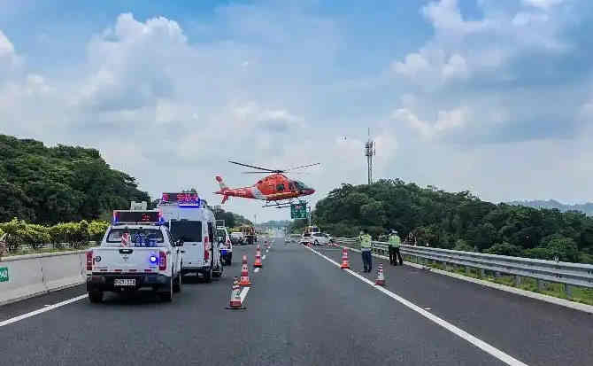 贵定高速公路汽车救援案例